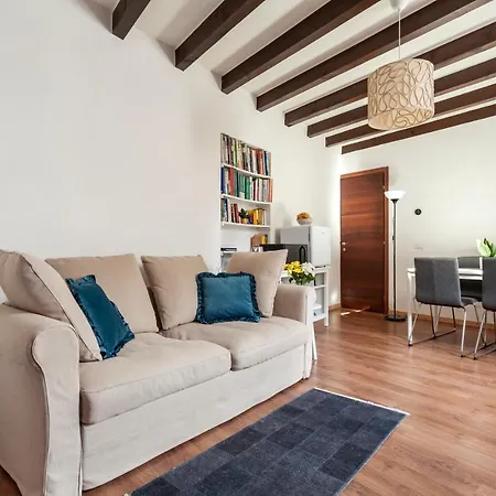 A Quiet Place In Apartment